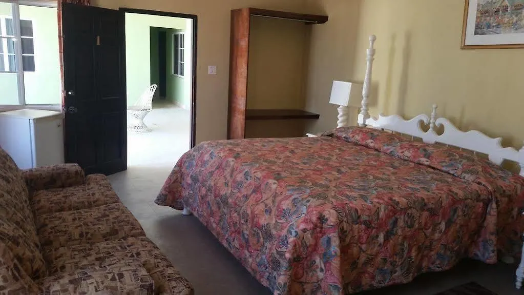 ** فندق مبيت وإفطار مونتيغو باي Rosehall Deluxe Hotel جامايكا